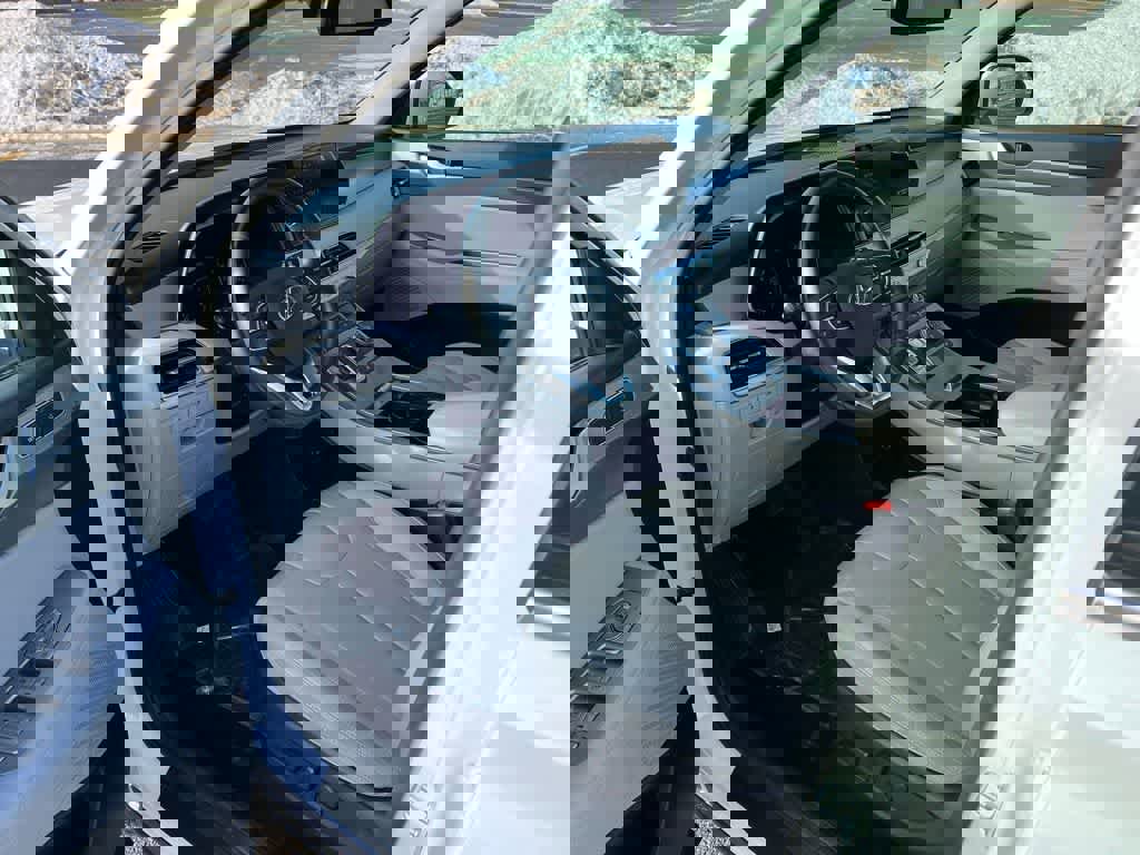 Used 2020 Hyundai Palisade SEL image 2