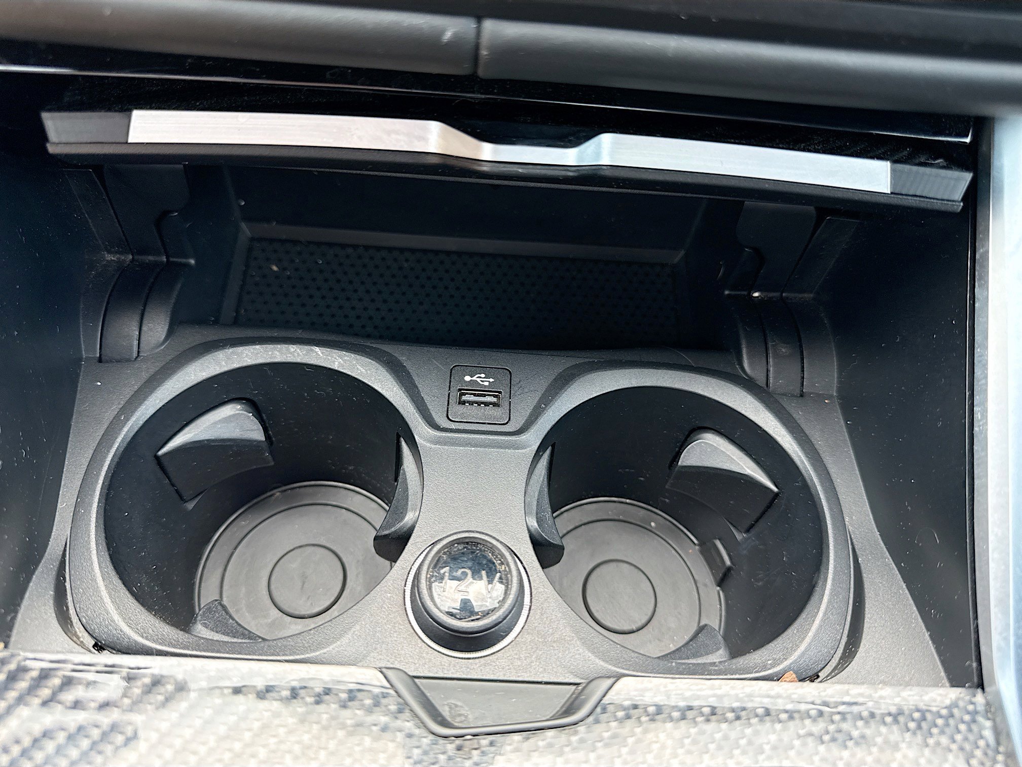 Used 2024 BMW M3 w/ M Carbon Exterior Package image 30