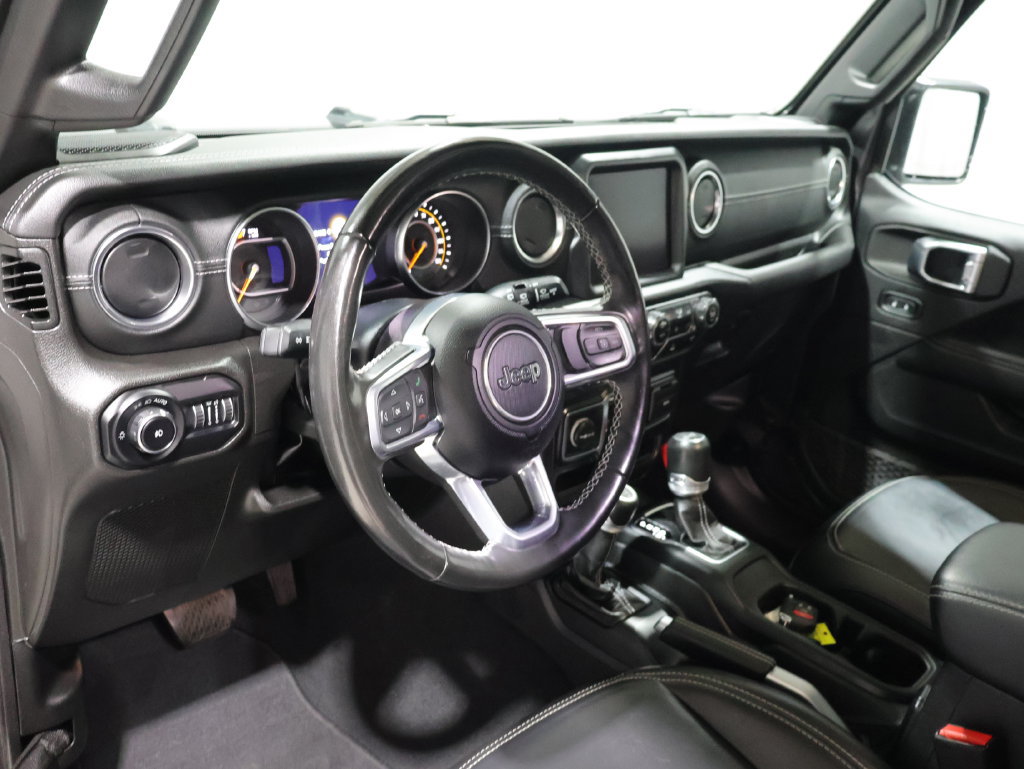 Used 2022 Jeep Wrangler Unlimited Sahara w/ Cold Weather Group AWD/4WD image 14