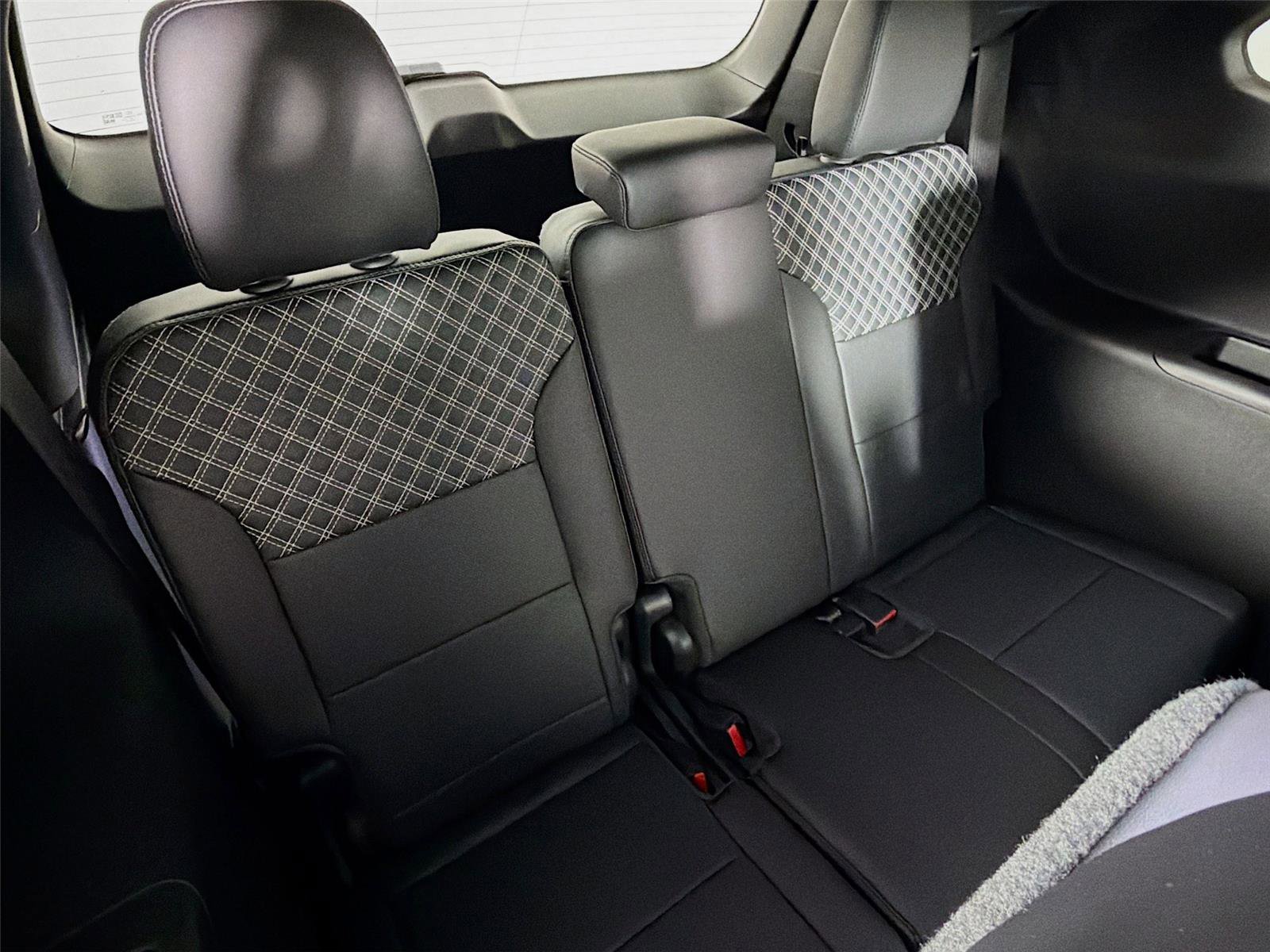 New 2026 GMC Acadia Denali w/ Super Cruise Package image 29