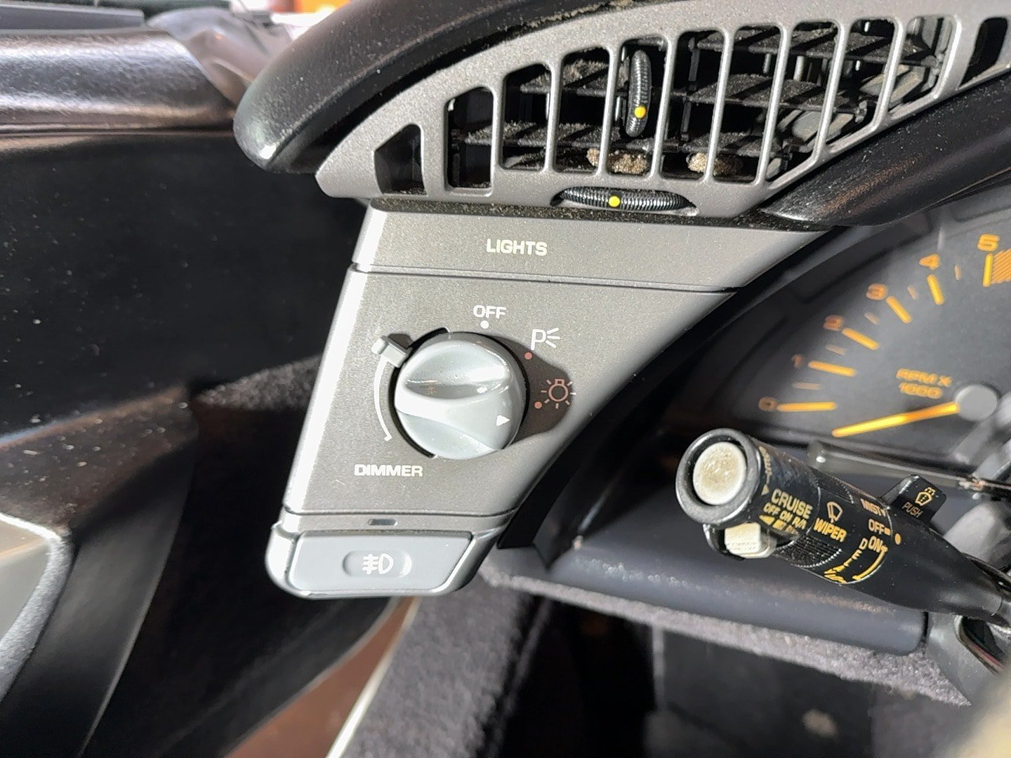 Used 1990 Chevrolet Corvette Coupe RWD image 15