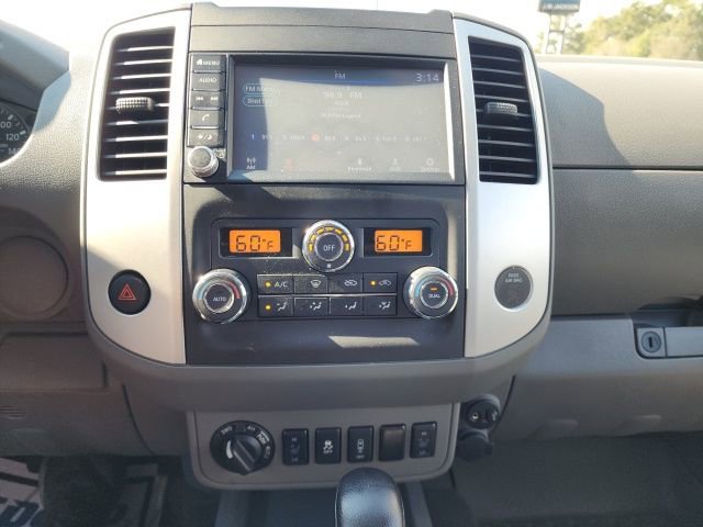 Used 2021 Nissan Frontier SV image 24