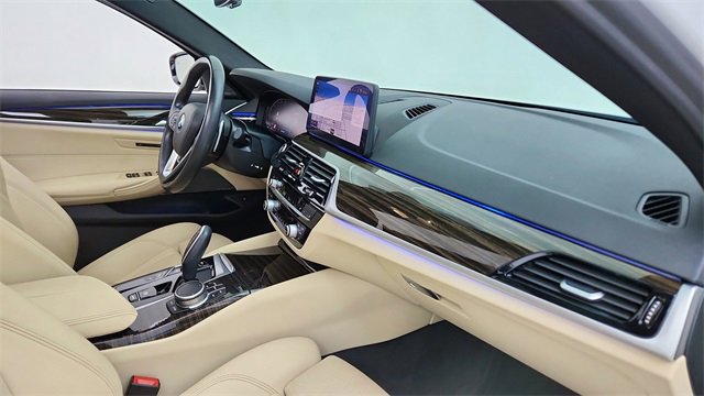 Used 2021 BMW 530i w/ Premium Package image 20