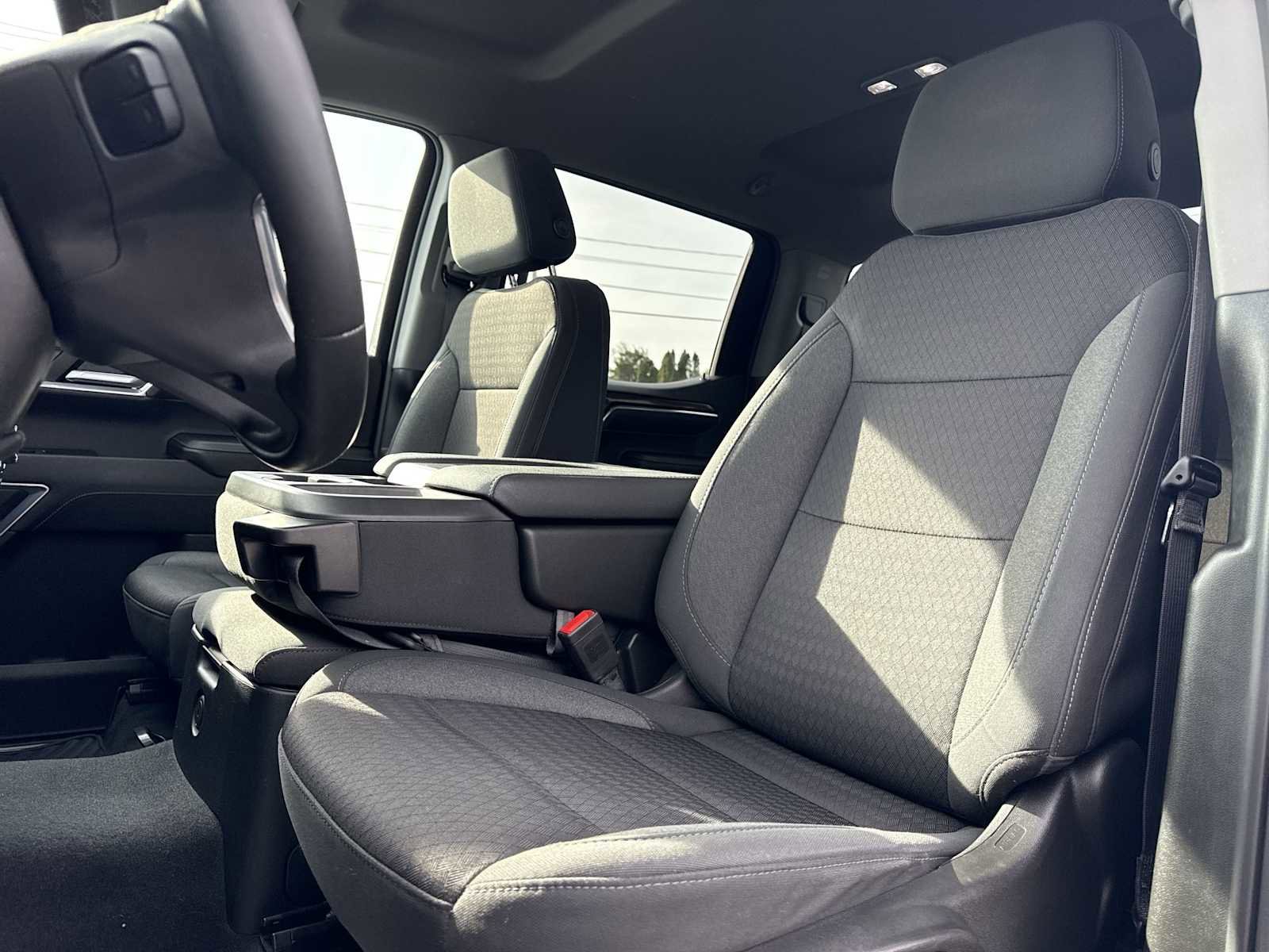 Certified 2023 Chevrolet Silverado 1500 LT AWD/4WD image 13