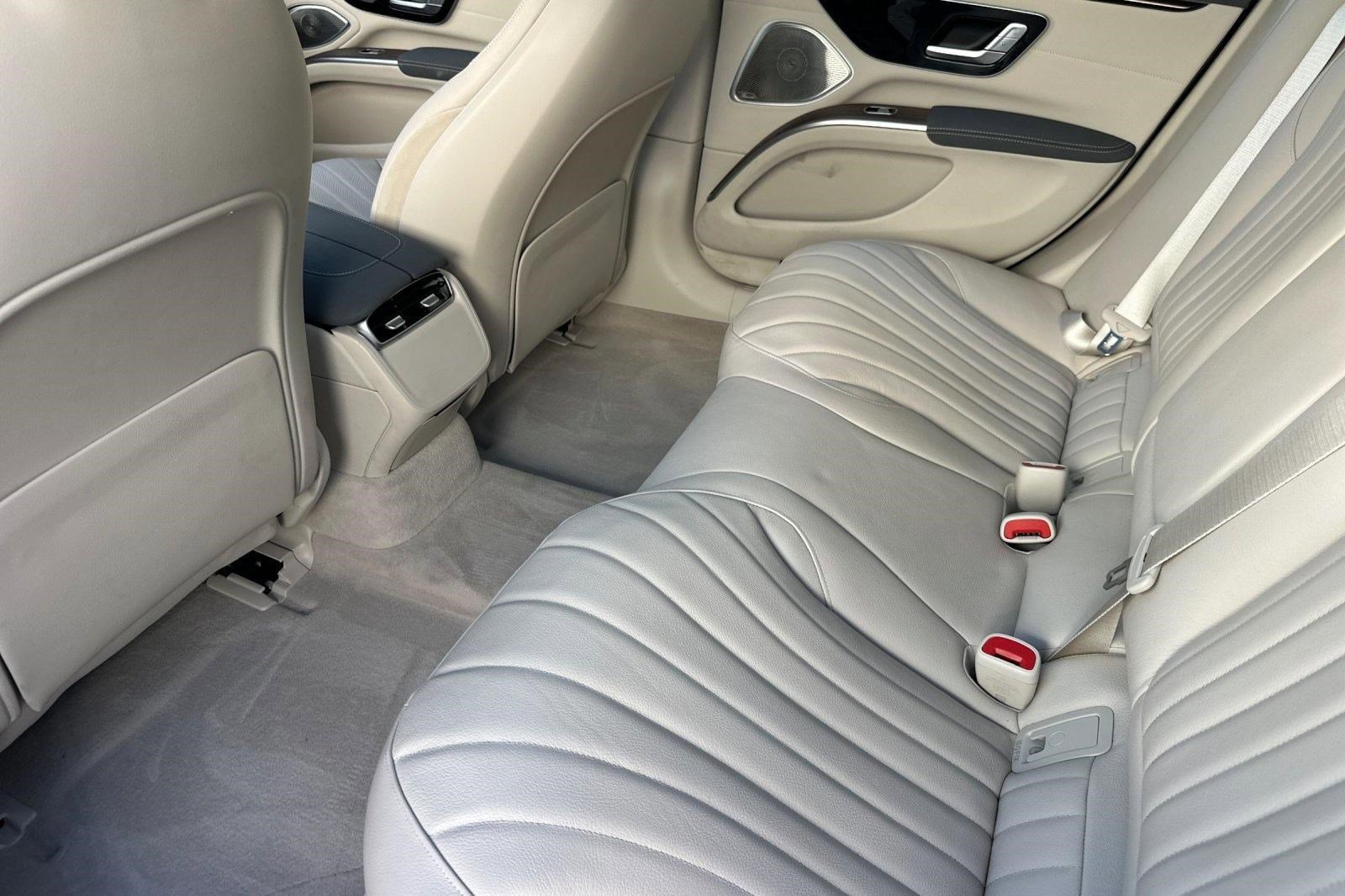 Used 2023 Mercedes-Benz EQS 580 4MATIC Sedan image 30