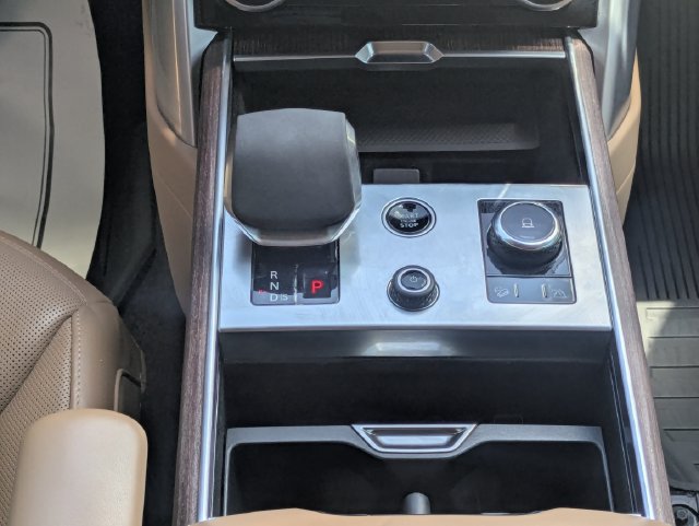 Used 2023 Land Rover Range Rover SE AWD/4WD image 17