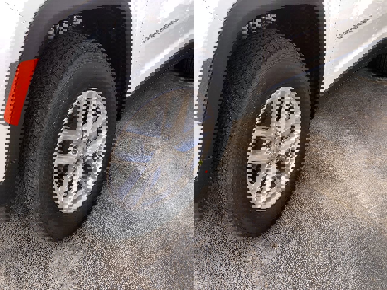 New 2026 Jeep Grand Cherokee Laredo image 10