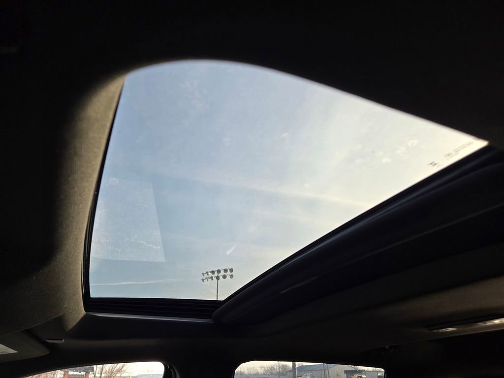 Used 2025 GMC Sierra 1500 AT4 w/ AT4 Preferred Package image 14