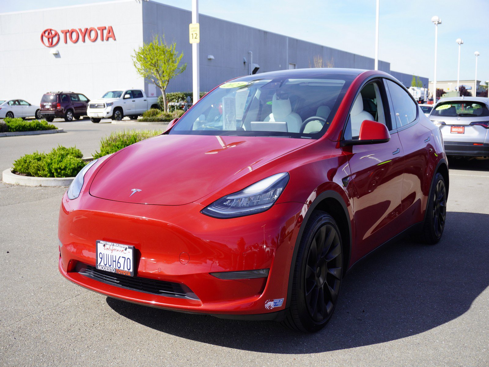 Used 2021 Tesla Model Y Long Range image 7