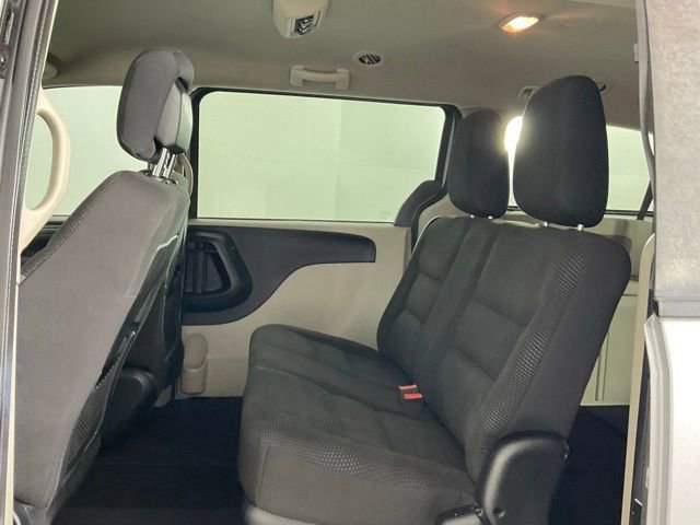 Used 2020 Dodge Grand Caravan SE w/ UConnect Hands-Free Group FWD image 11