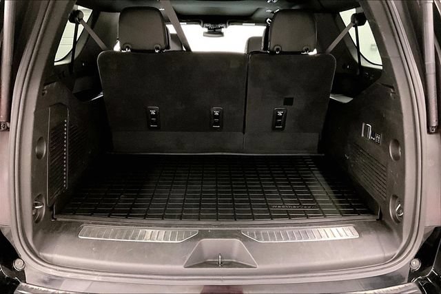 Used 2024 GMC Yukon XL Denali AWD/4WD image 43
