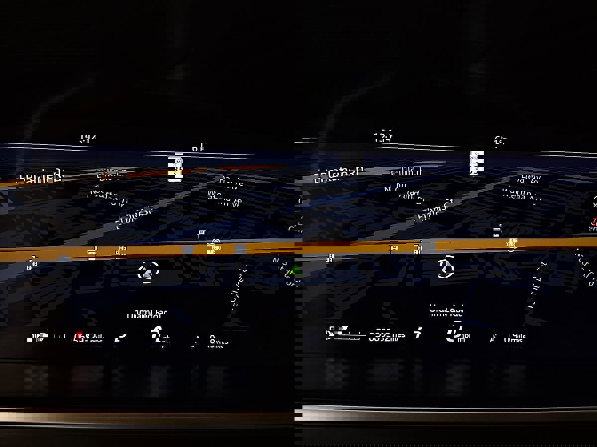 Used 2021 Jaguar F-TYPE Convertible image 15