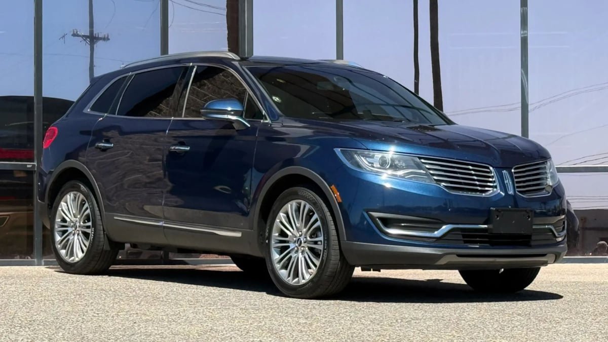 Used 2017 Lincoln MKX Reserve image 17