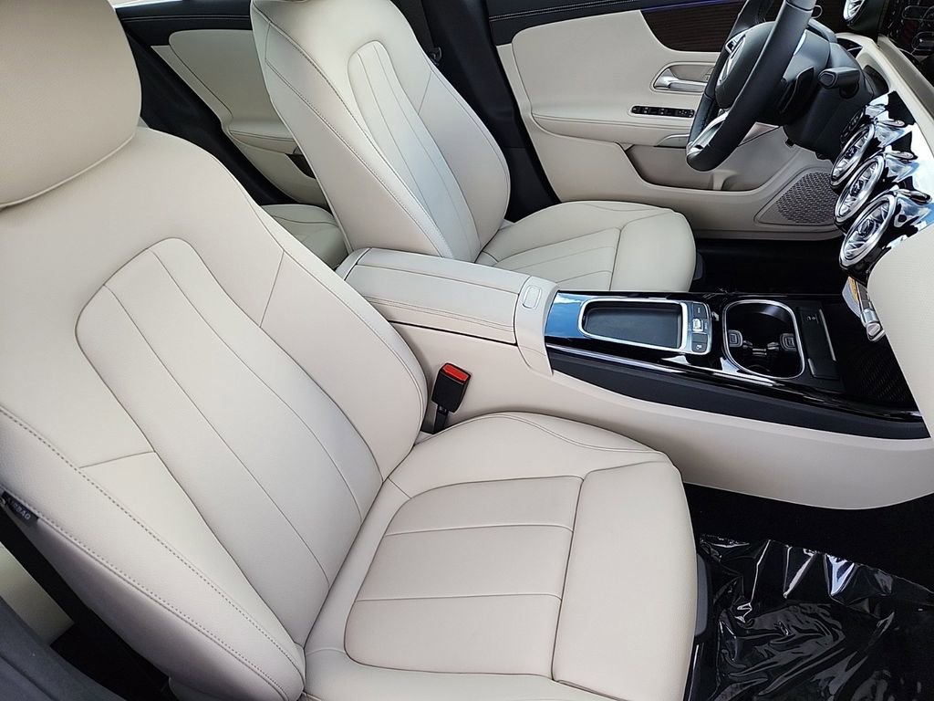 New 2025 Mercedes-Benz CLA 250 4MATIC image 18