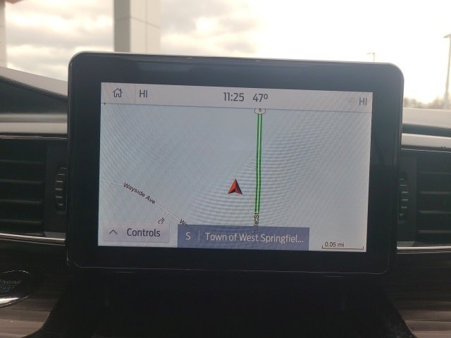 Used 2022 Ford Explorer Limited w/ Equipment Group 301A image 29