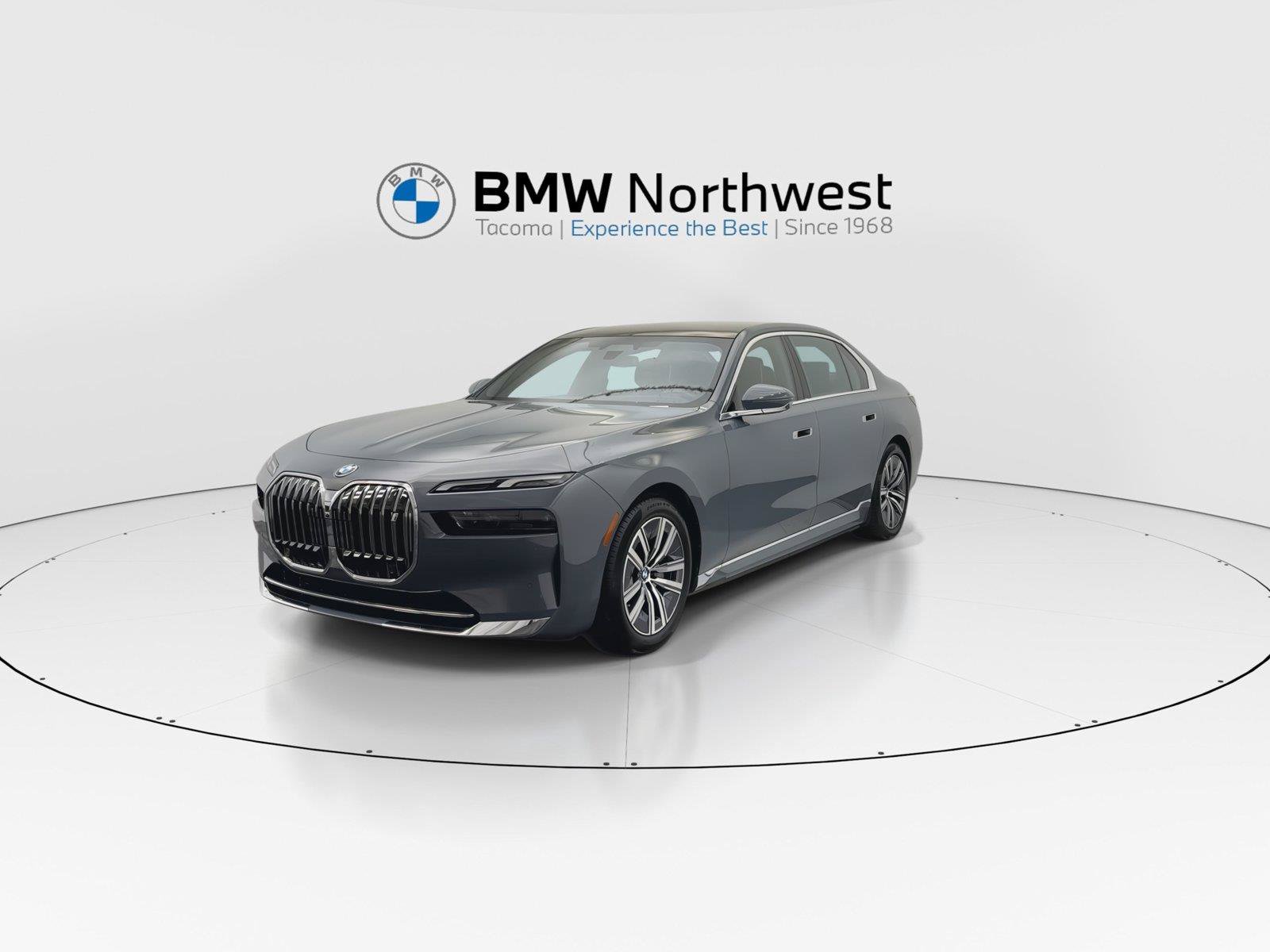 Used 2023 BMW i7 xDrive60 AWD/4WD image 9