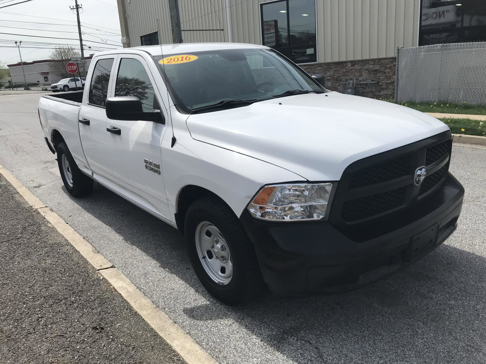 Used 2016 RAM 1500 ST RWD image 4