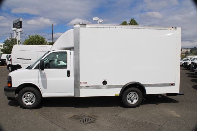 Used 2024 Chevrolet Express 3500 w/ Power Convenience Package image 4