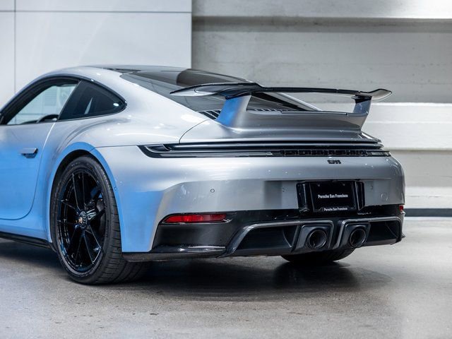 Certified 2025 Porsche 911 Carrera GTS image 24