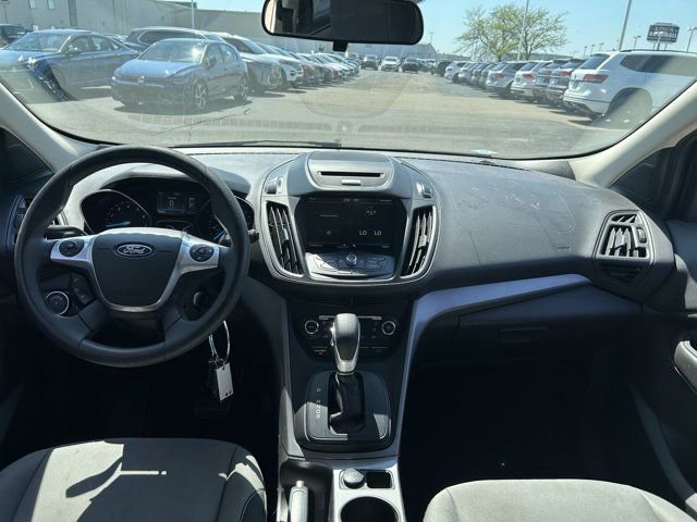 Used 2015 Ford Escape SE w/ Equipment Group 201A AWD/4WD image 9
