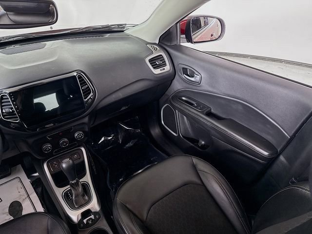 Used 2018 Jeep Compass Latitude image 23