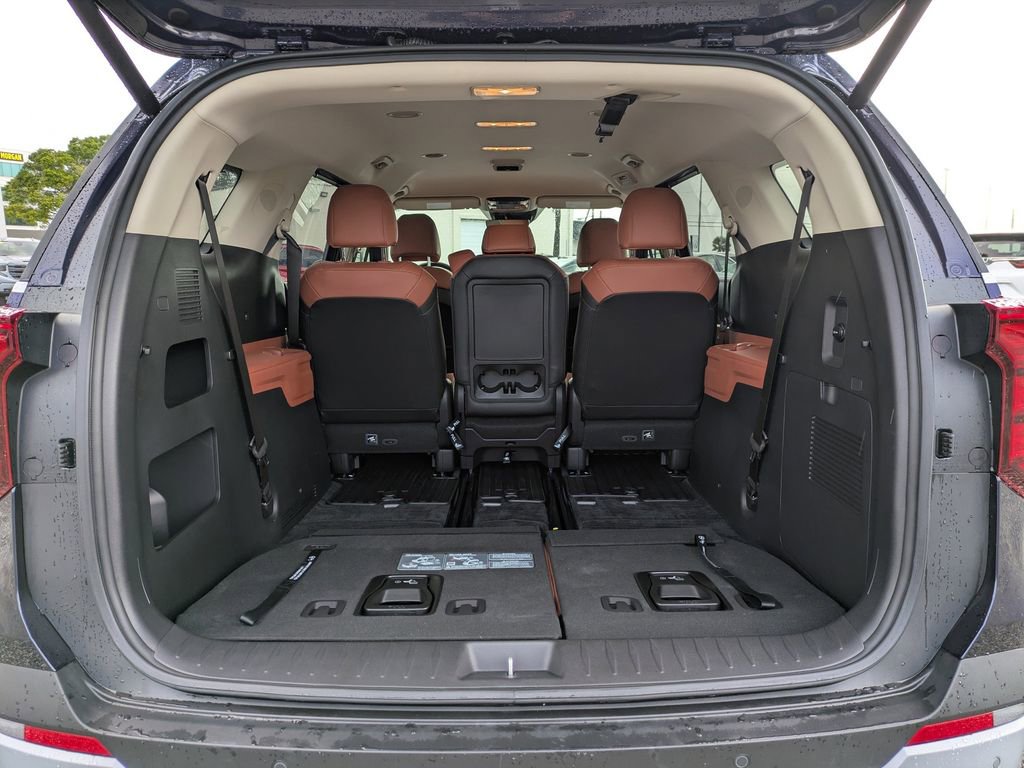 Used 2026 Kia Carnival EX image 13