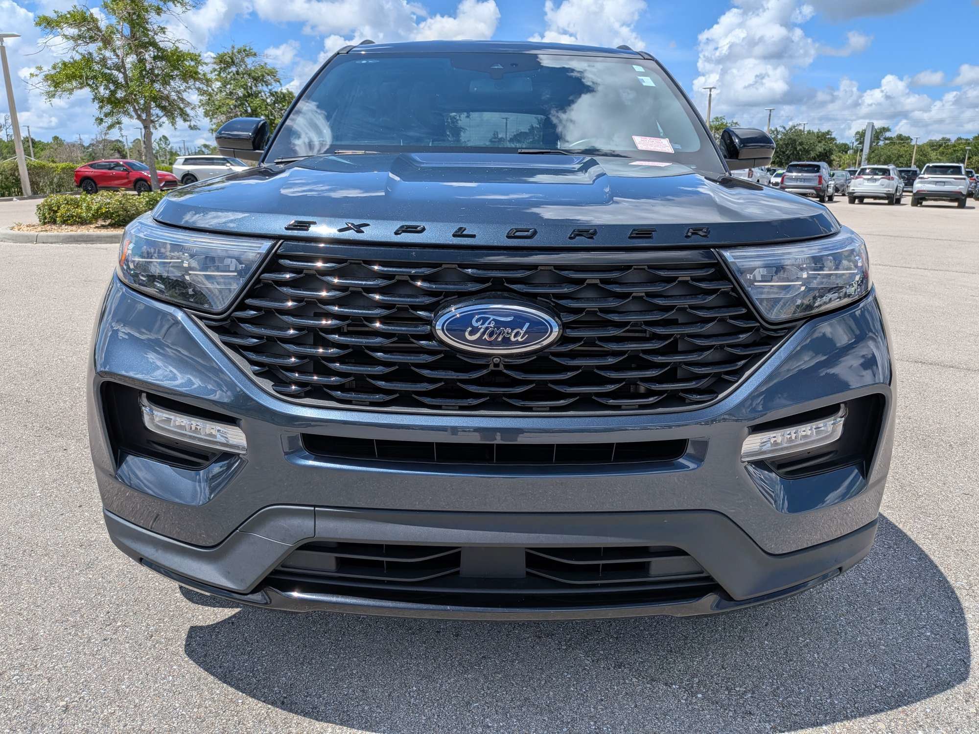Used 2024 Ford Explorer ST-Line w/ Class IV Trailer Tow Package RWD image 3