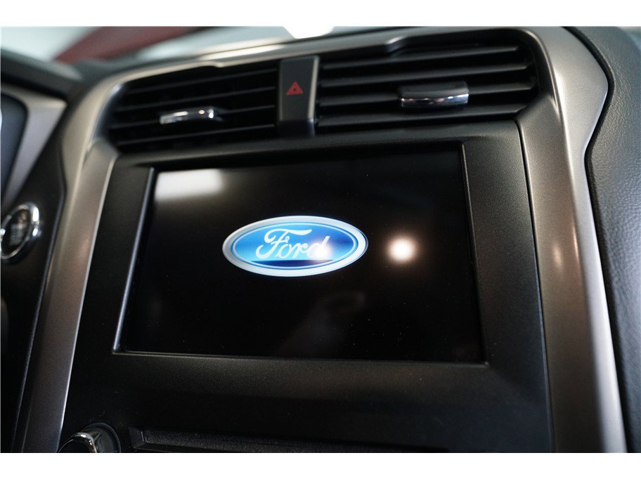 Used 2017 Ford Fusion SE w/ Fusion SE Technology Package FWD image 21