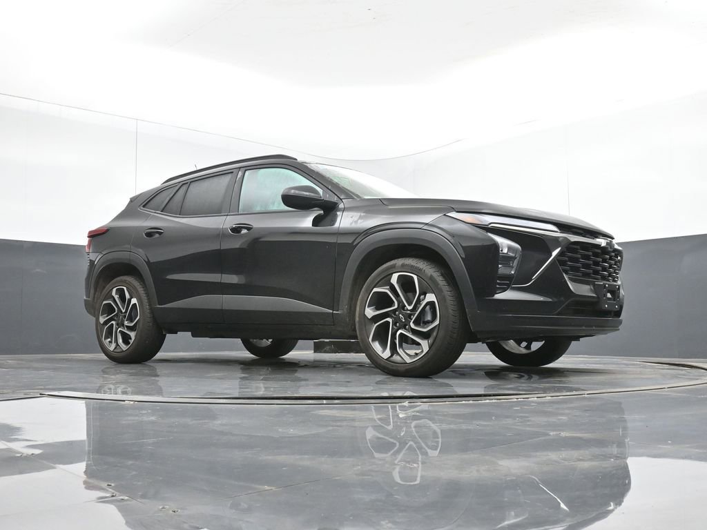 Certified 2026 Chevrolet Trax RS w/ Driver Confidence Package image 41