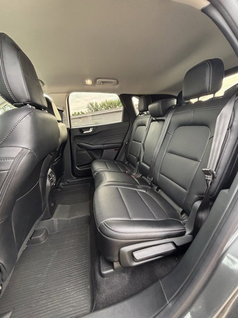 Used 2022 Ford Escape Titanium w/ Class II Trailer Tow Package image 12