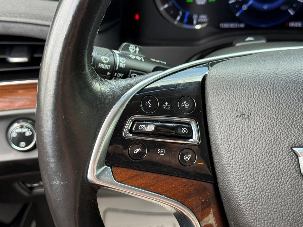 Used 2018 Cadillac Escalade ESV Premium Luxury AWD/4WD image 34