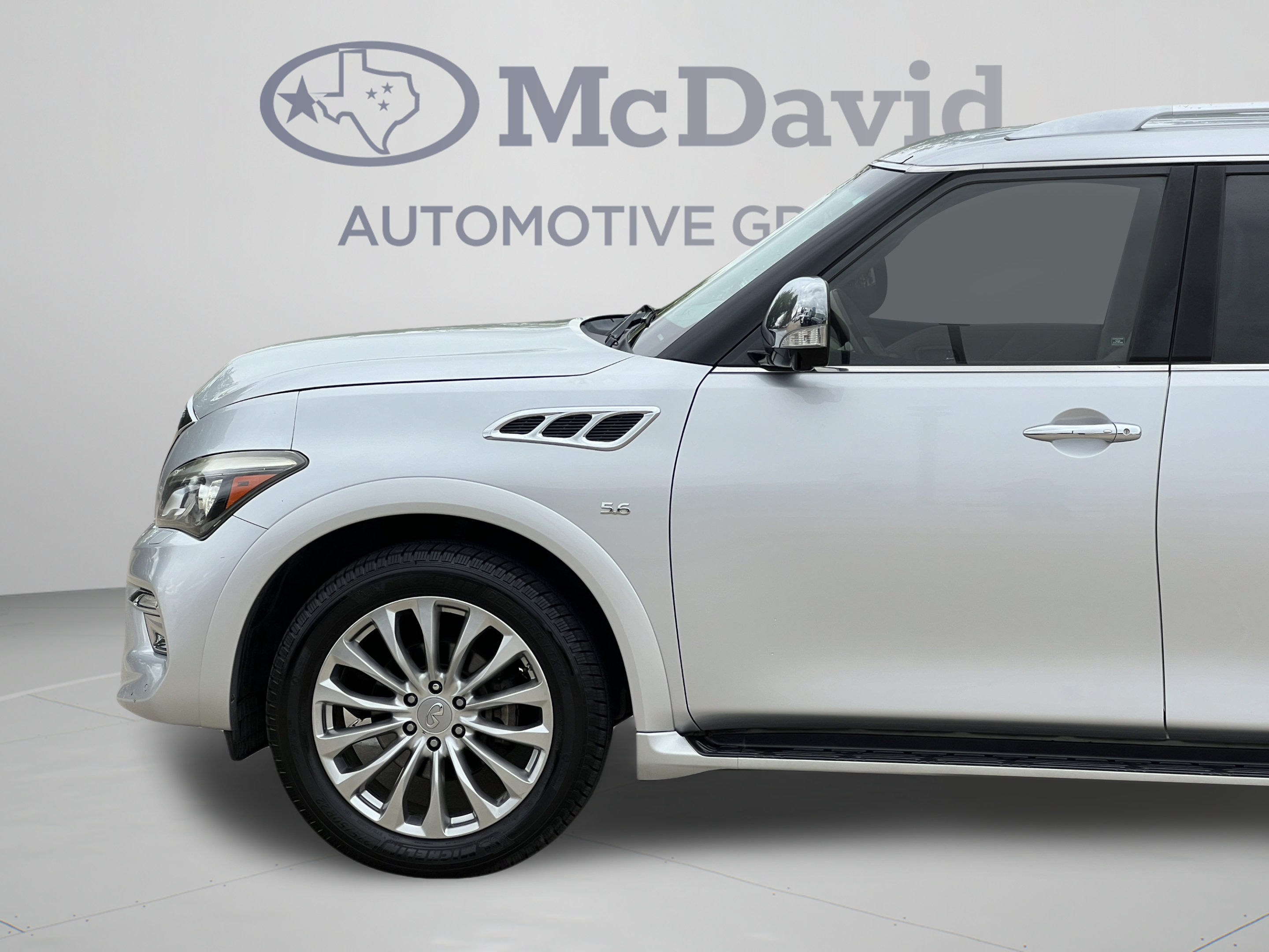 Used 2015 INFINITI QX80 2WD w/ Deluxe Technology Package image 34