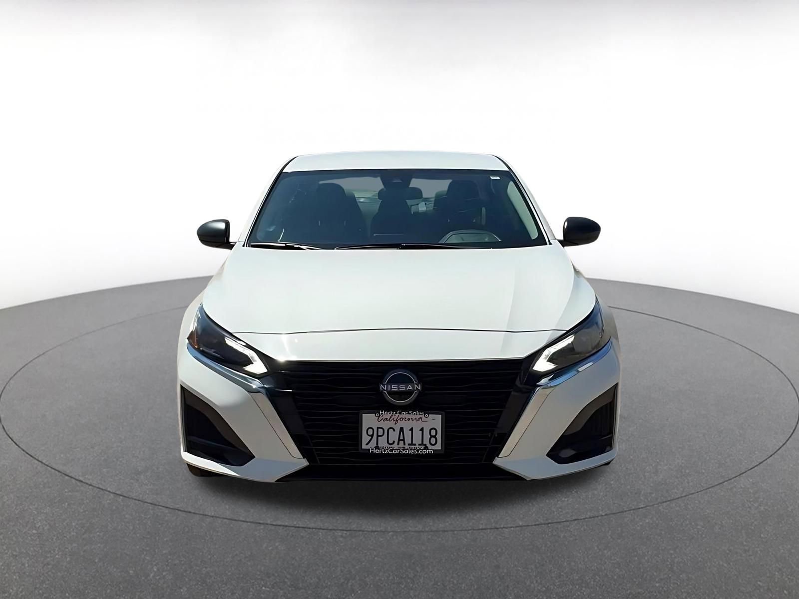 Used 2025 Nissan Altima 2.5 SV FWD image 4