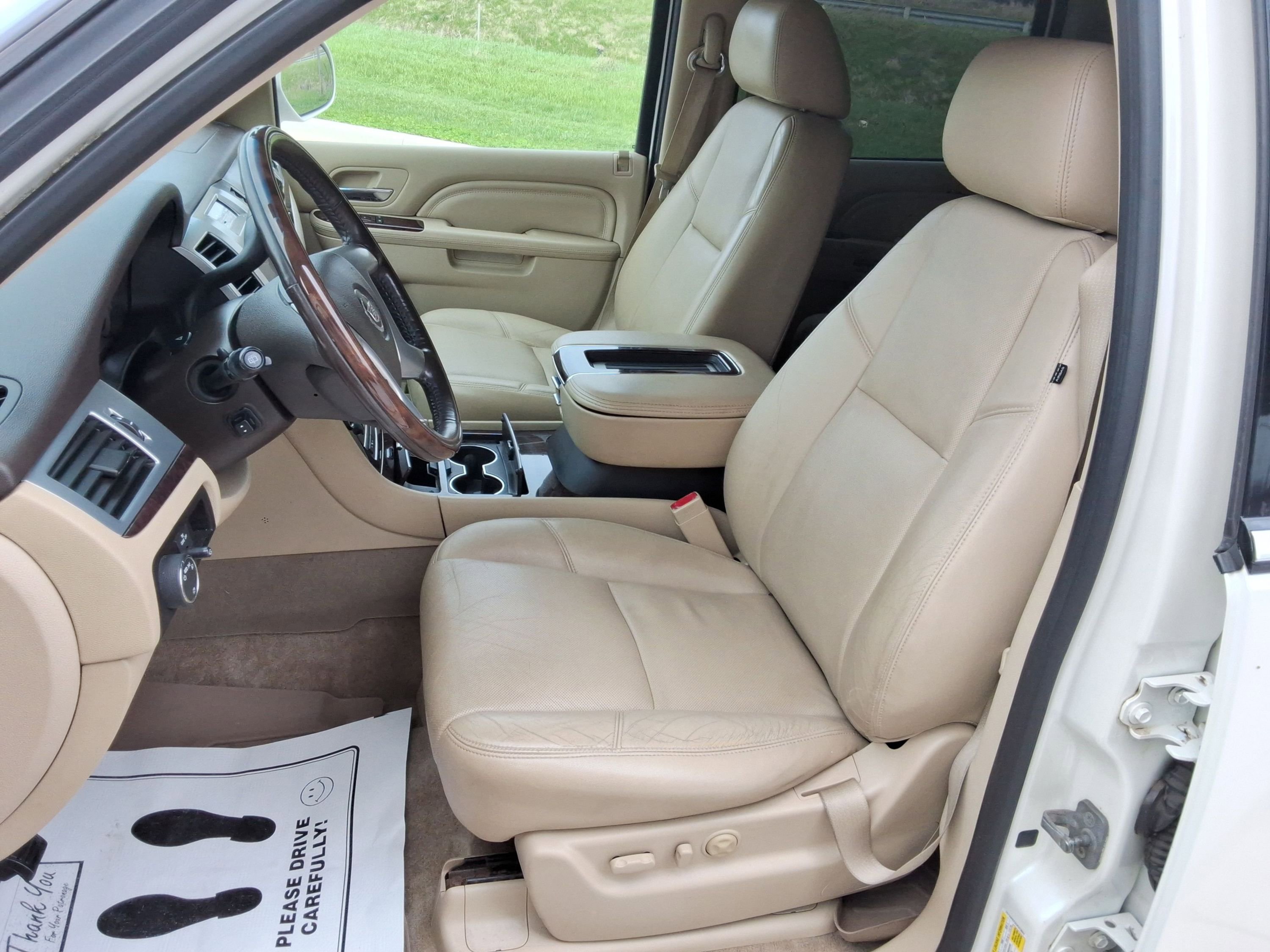 Used 2012 Cadillac Escalade ESV Luxury image 26