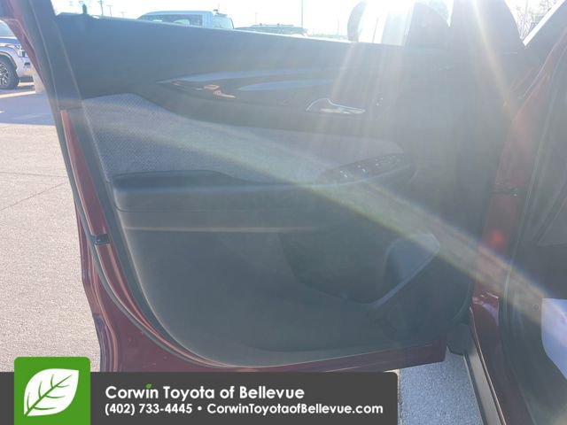 Used 2025 Chevrolet TrailBlazer LT AWD/4WD image 18