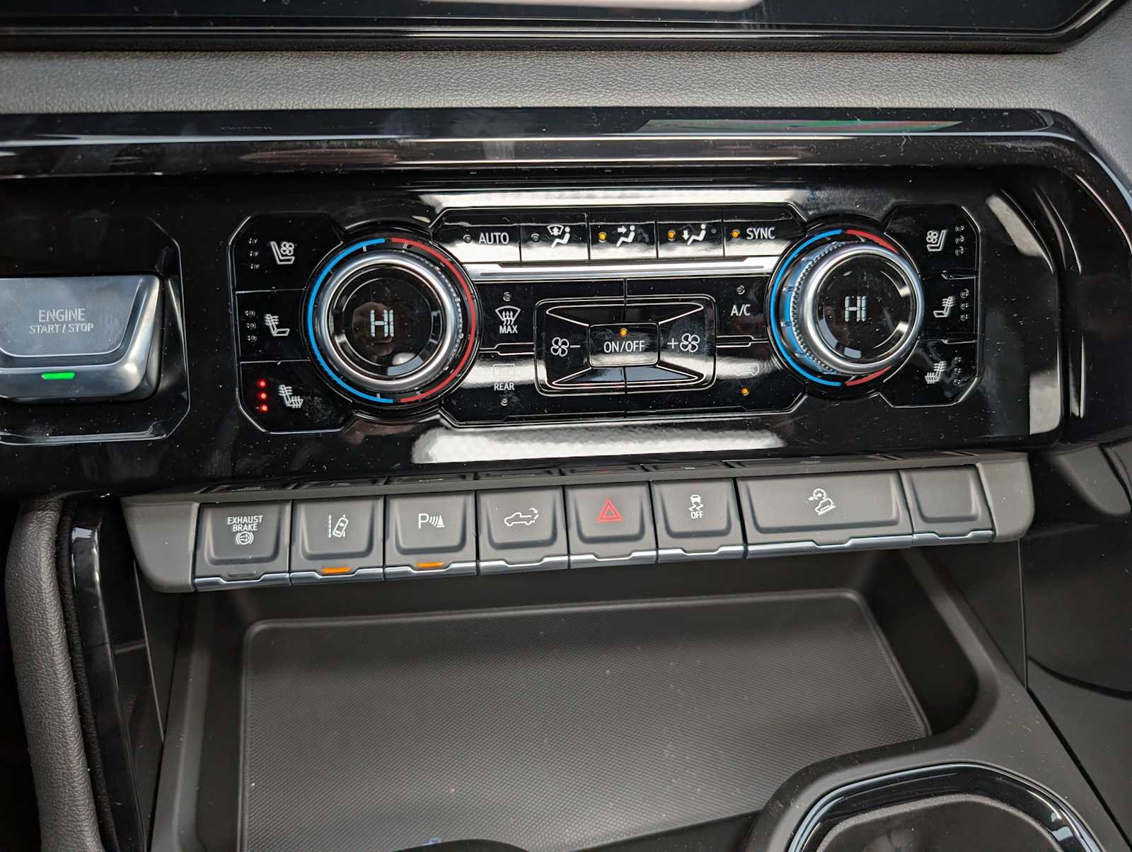 New 2026 GMC Sierra 2500 AT4 w/ Technology Package image 29