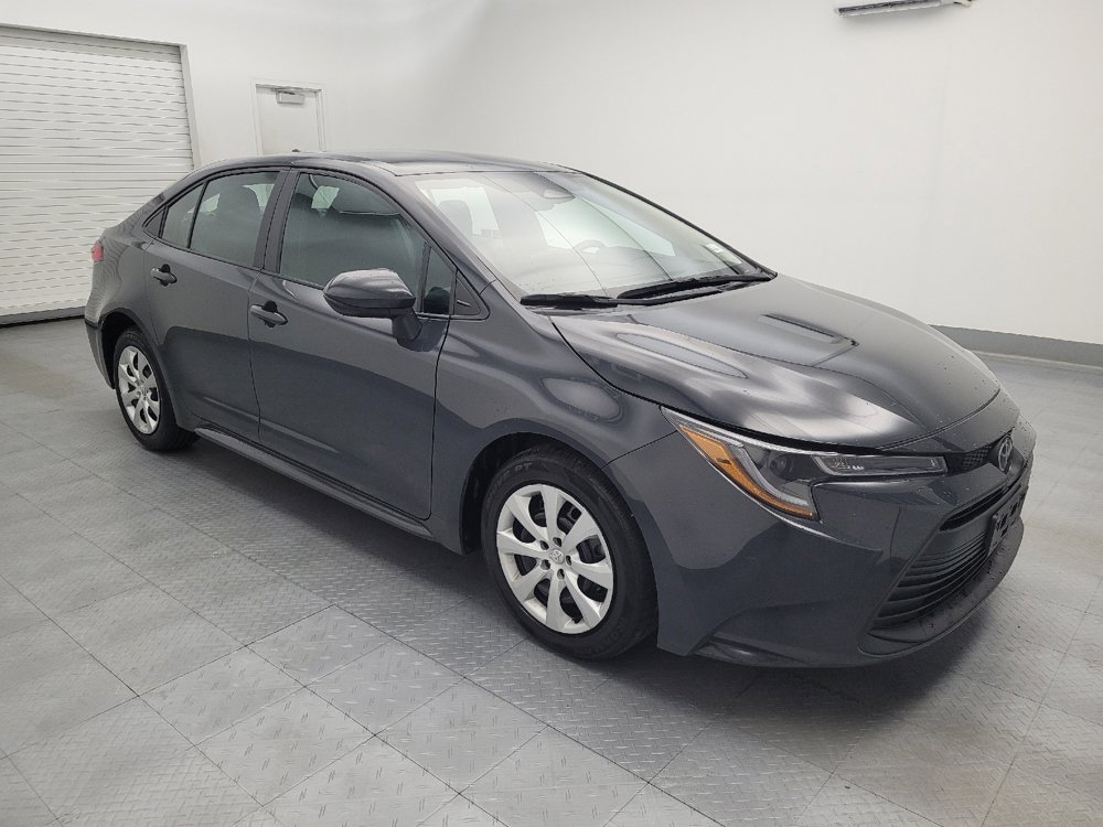 Used 2025 Toyota Corolla LE FWD image 11