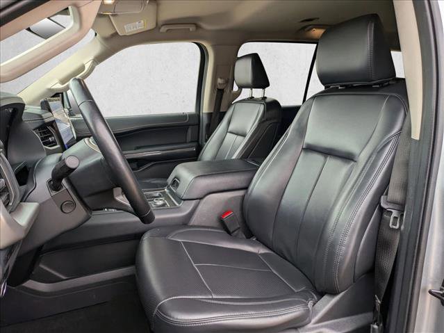 Used 2024 Ford Expedition XLT image 15