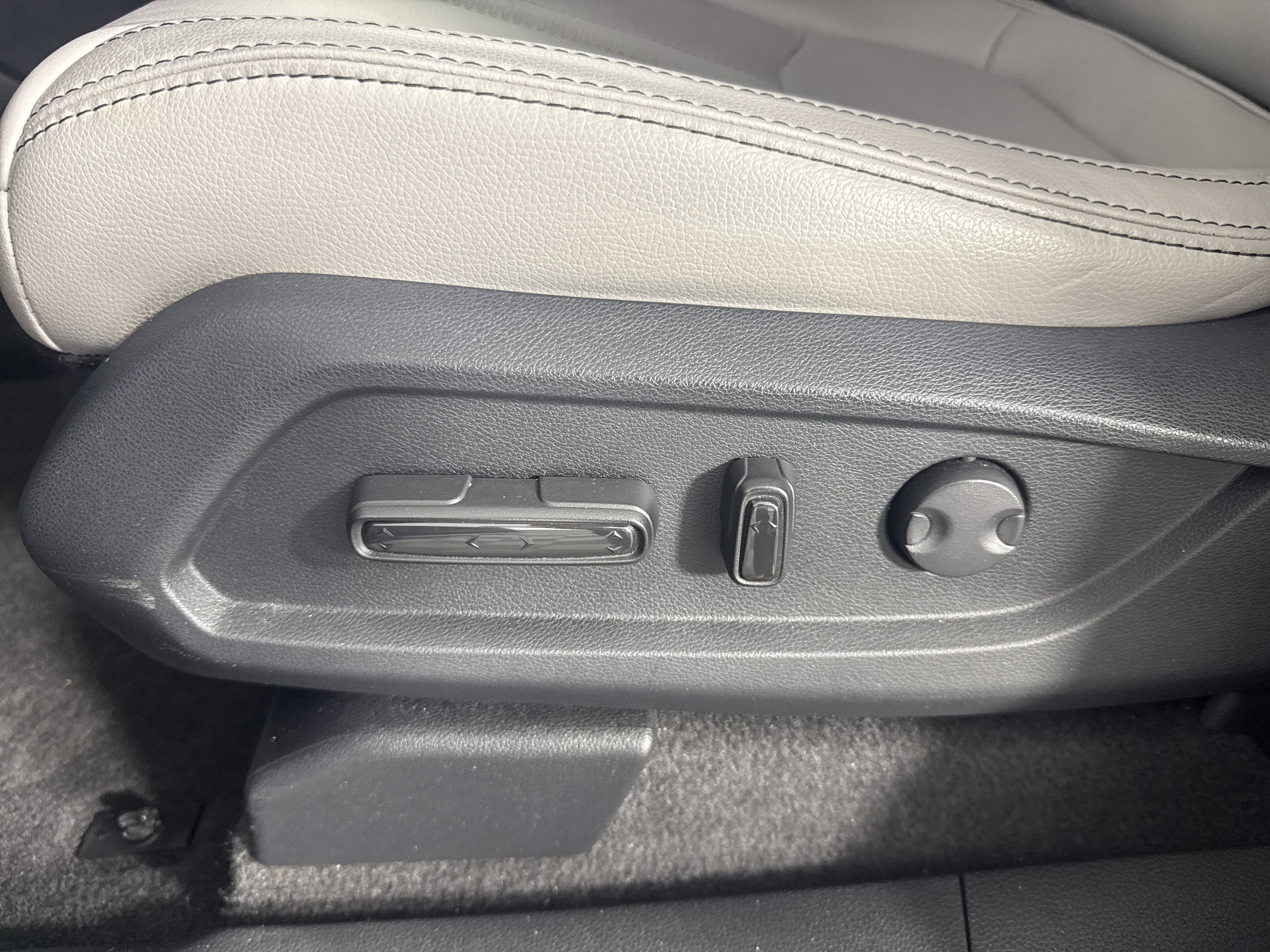 Certified 2023 Honda Pilot Touring image 16