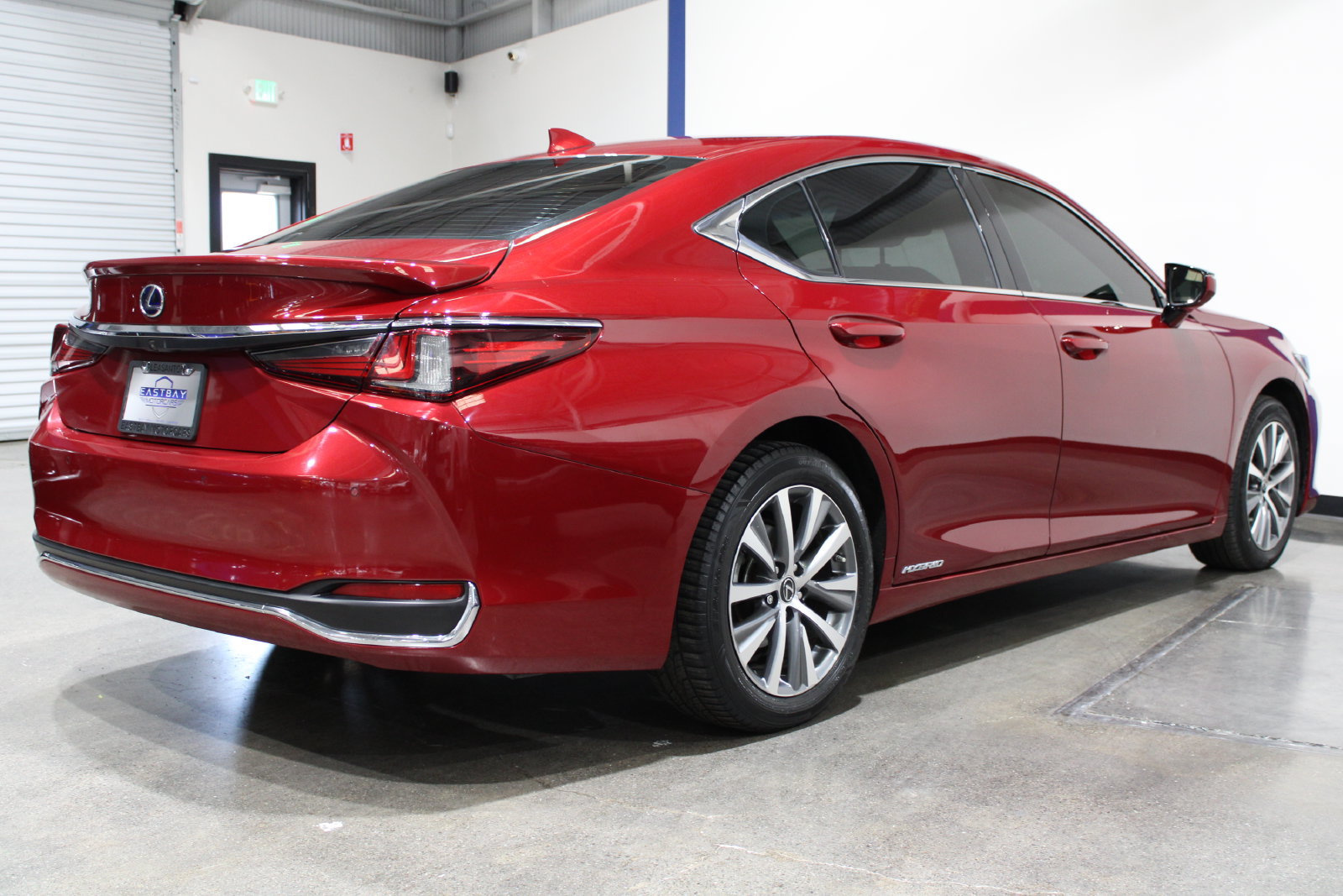 Used 2020 Lexus ES 300h w/ Premium Package FWD image 12