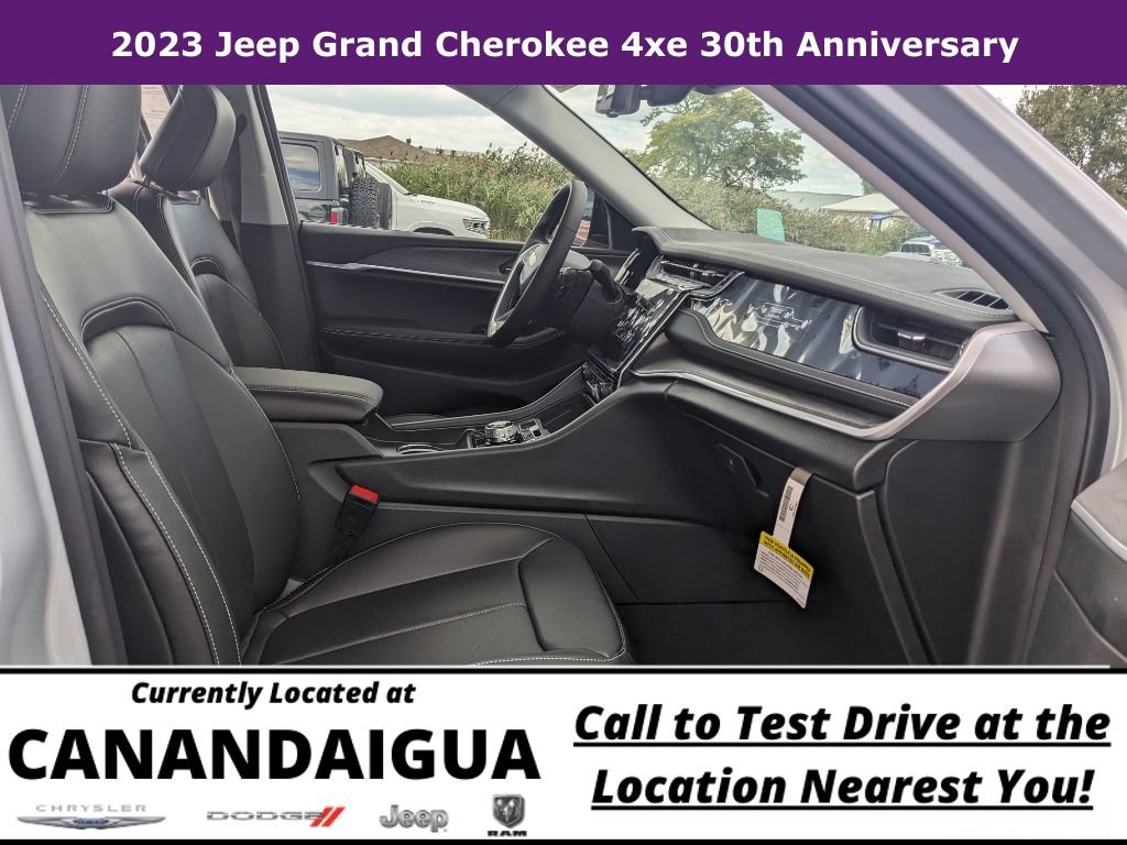 New 2023 Jeep Grand Cherokee 30th Anniversary AWD/4WD image 23
