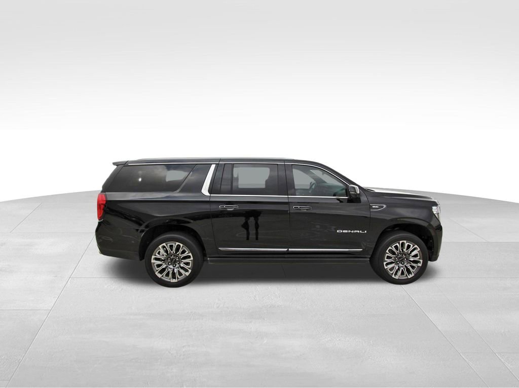 Used 2024 GMC Yukon XL Denali Ultimate image 5