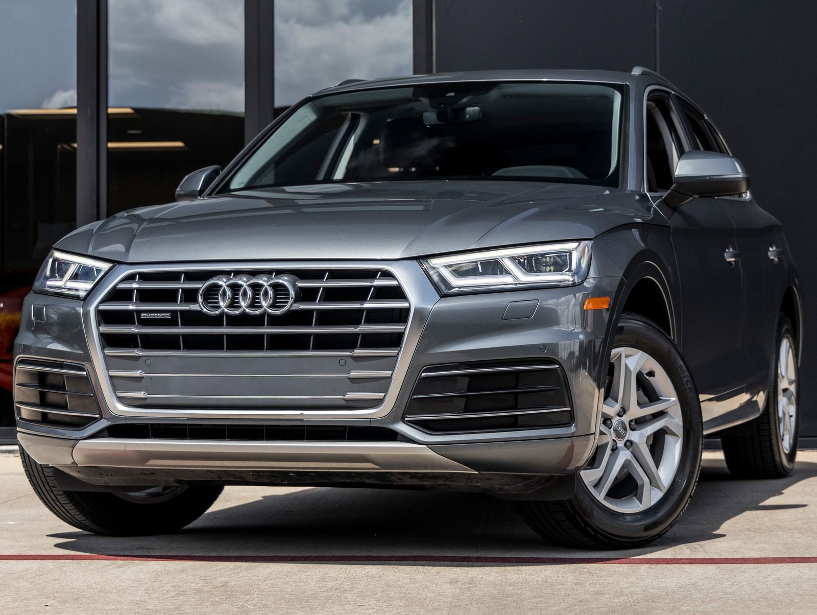 Used 2018 Audi Q5 2.0T Premium Plus w/ Premium Plus Package image 1