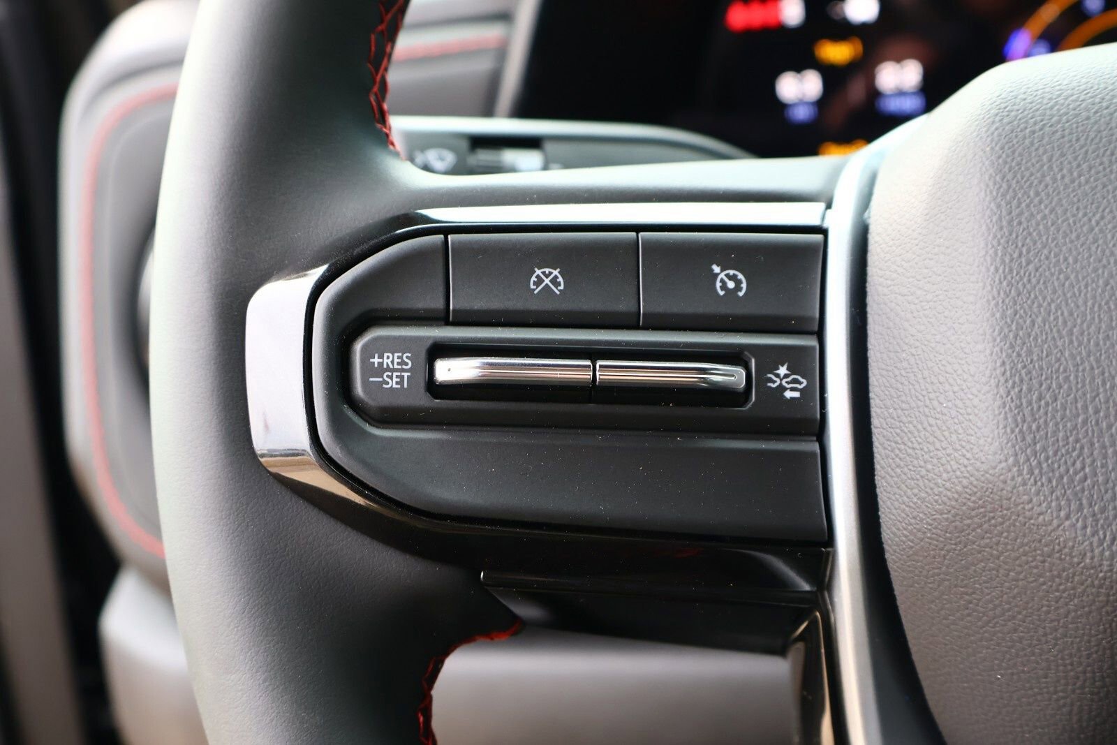 New 2025 Chevrolet Colorado Z71 w/ Midnight Edition image 38