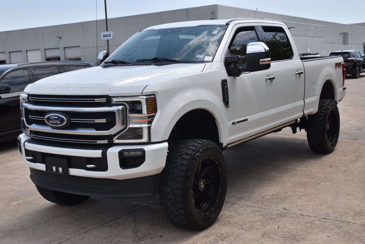 Used 2021 Ford F250 Platinum w/ FX4 Off-Road Package AWD/4WD image 2