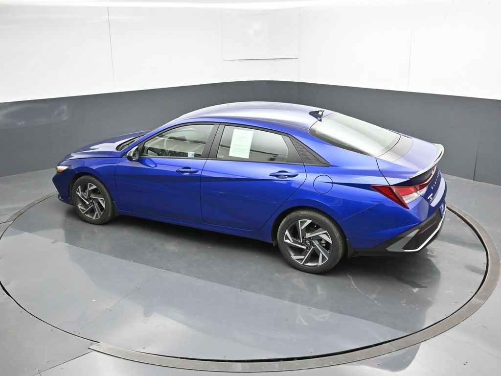 Certified 2025 Hyundai Elantra Sport FWD image 49
