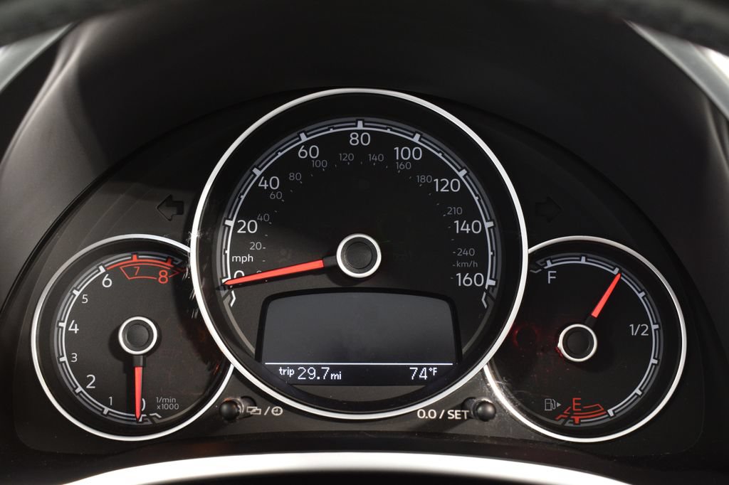 Used 2019 Volkswagen Beetle 2.0T S FWD image 26