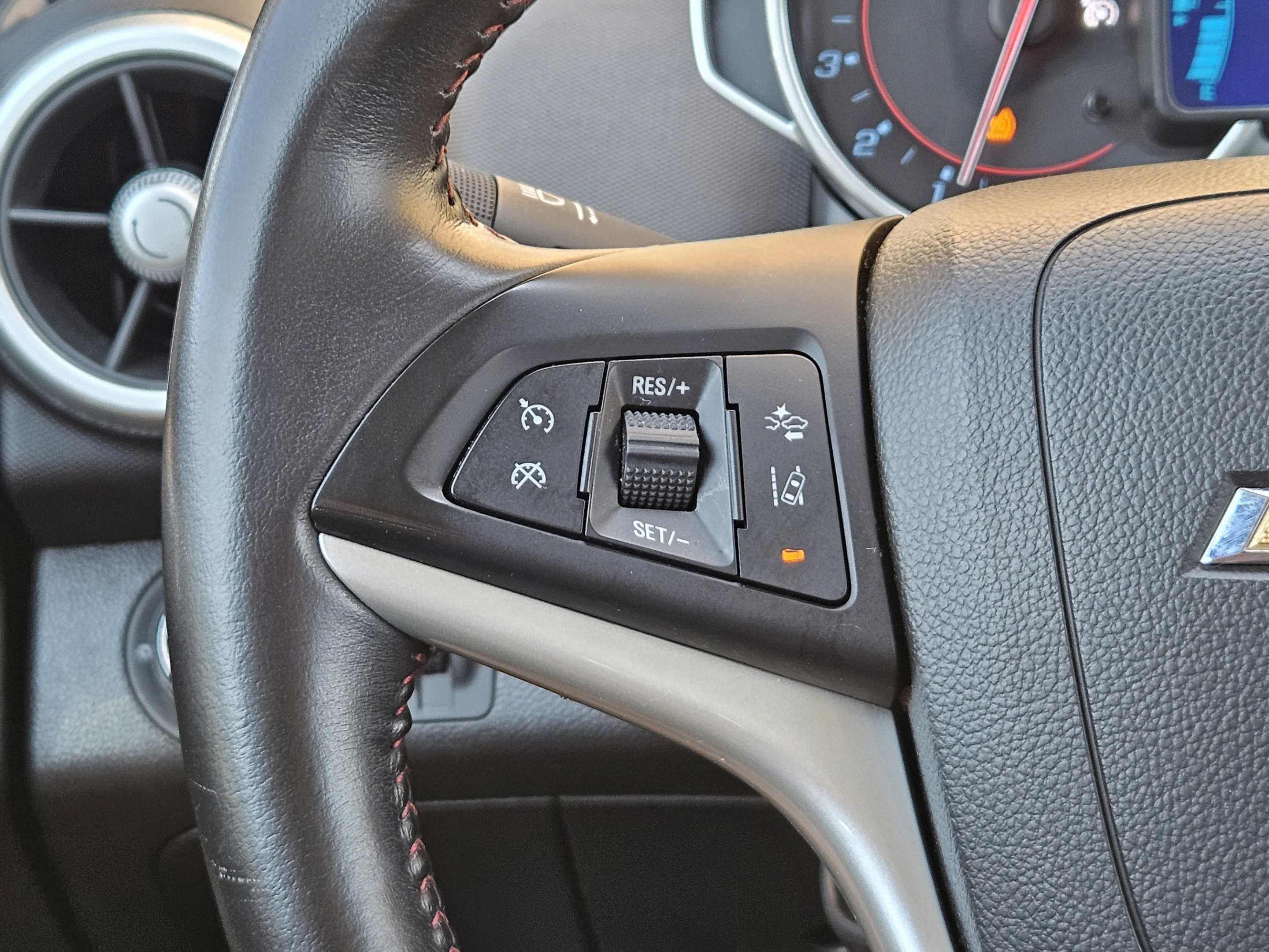 Used 2015 Chevrolet Sonic RS w/ Advanced Safety Package FWD image 29