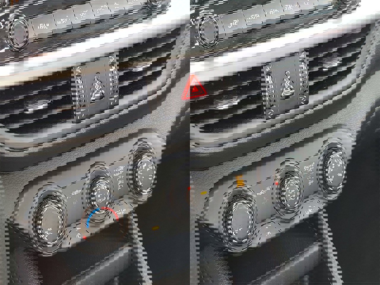 Used 2024 Kia Forte LXS image 25