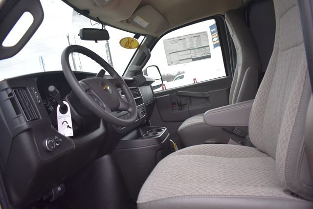 New 2026 Chevrolet Express 2500 w/ Driver Convenience Package image 22